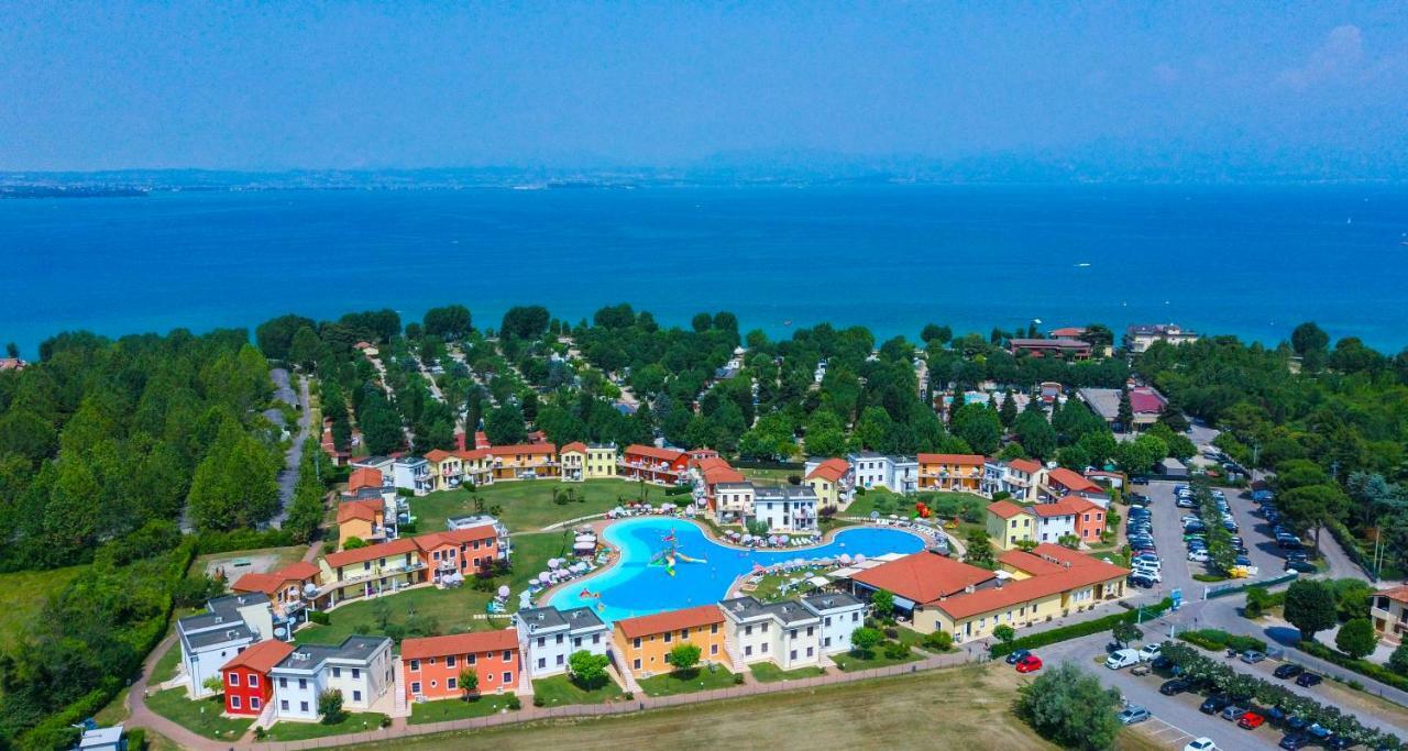 Gasparina Village Castelnuovo del Garda Luaran gambar